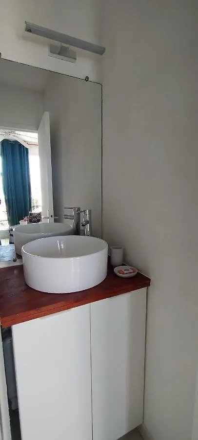 شقة Flamboyant De La Baie لا ترينيت 0*,  مارتينيك